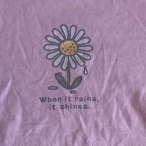 Women’s Life is Good Pink Daisy Shirt When it rains it shines